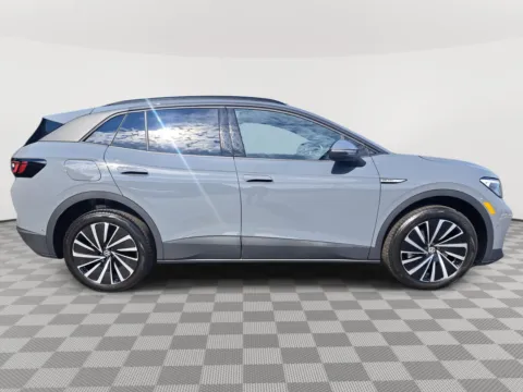 More photos of 2025 Volkswagen ID.4 Pro at Auburn Volkswagen, WA