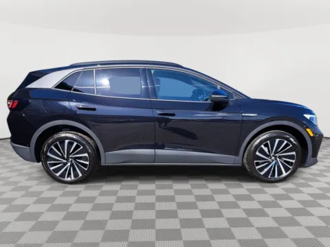More photos of 2025 Volkswagen ID.4 Pro at Auburn Volkswagen, WA