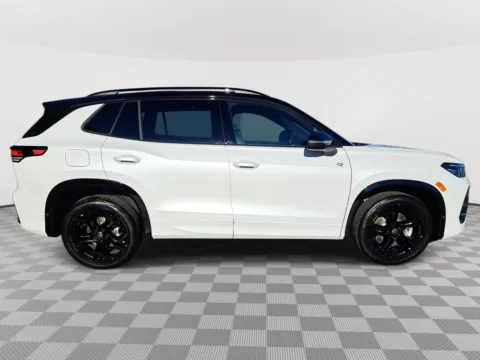 More photos of 2025 Volkswagen Tiguan SE R-Line Black at Auburn Volkswagen, WA