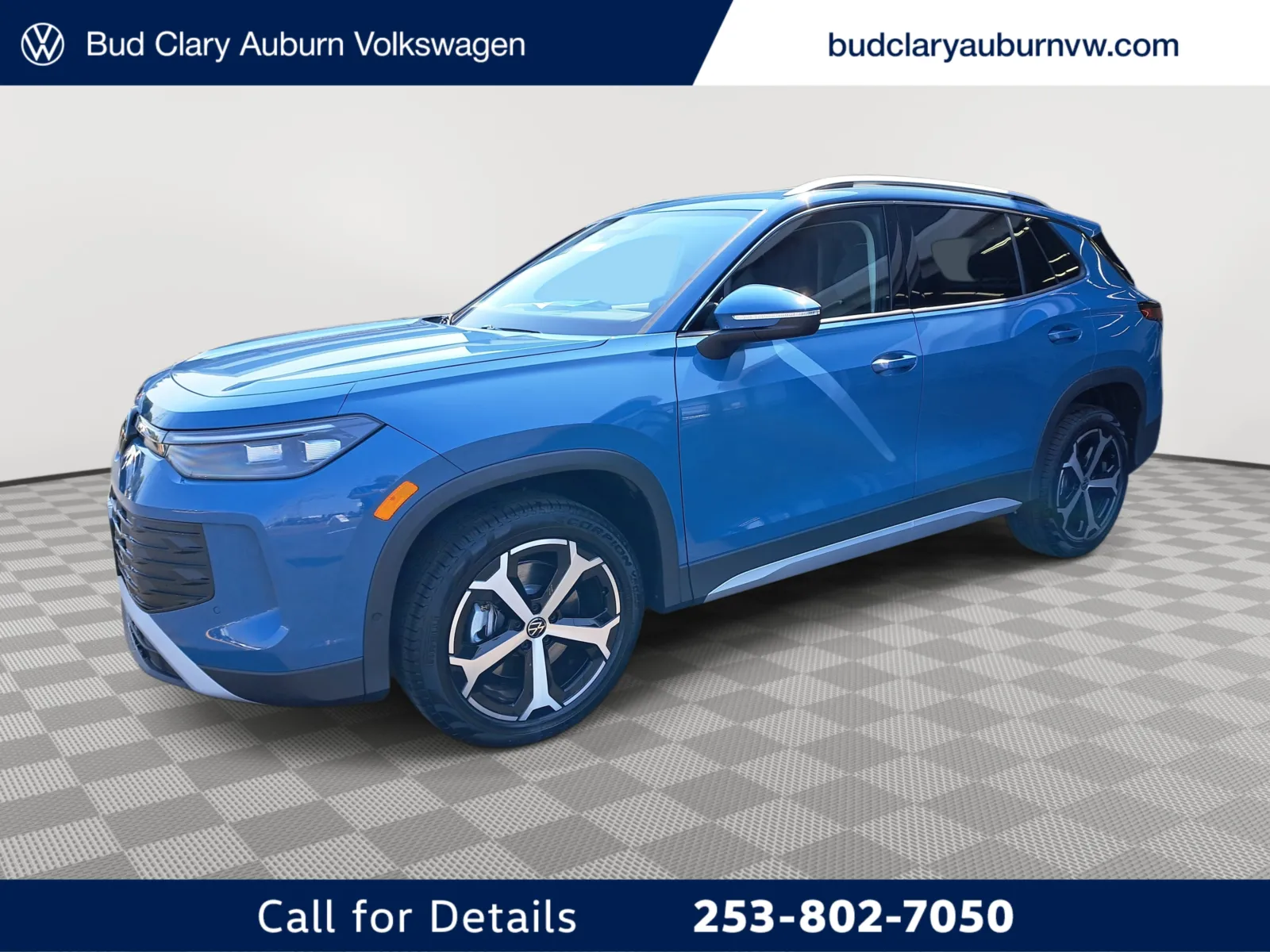 Blue 2025 Volkswagen Tiguan SE for sale in Auburn, WA