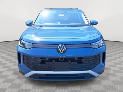 Another view of 2025 Volkswagen Tiguan SE for sale in Auburn, WA at Auburn Volkswagen