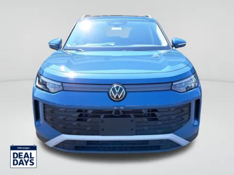 Photos of 2025 Volkswagen Tiguan 2.0T SE for sale in Auburn, WA at Auburn Volkswagen