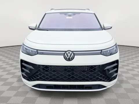 Another view of 2025 Volkswagen Tiguan SEL R-Line for sale in Auburn, WA at Auburn Volkswagen