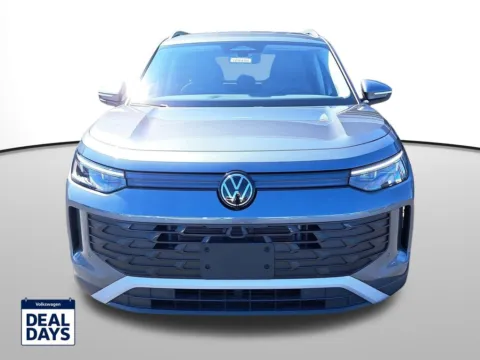 Photos of 2025 Volkswagen Tiguan 2.0T SE for sale in Auburn, WA at Auburn Volkswagen
