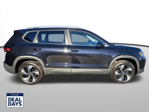 More photos of 2025 Volkswagen Taos 1.5T SE at Auburn Volkswagen, WA