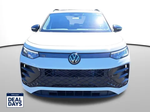Photos of 2025 Volkswagen Tiguan 2.0T SE R-Line Black for sale in Auburn, WA at Auburn Volkswagen
