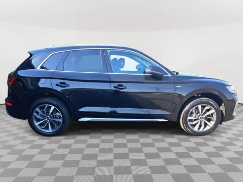 More photos of 2022 Audi Q5 S line Premium Plus at Auburn Volkswagen, WA