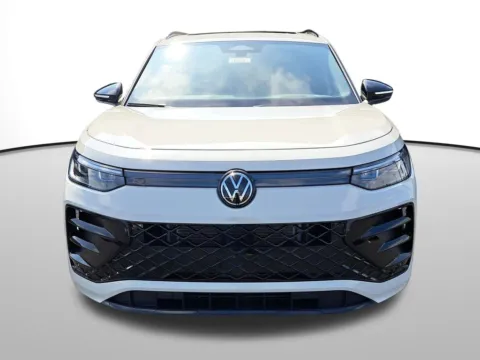 Photos of 2025 Volkswagen Tiguan 2.0T SE R-Line Black for sale in Auburn, WA at Auburn Volkswagen