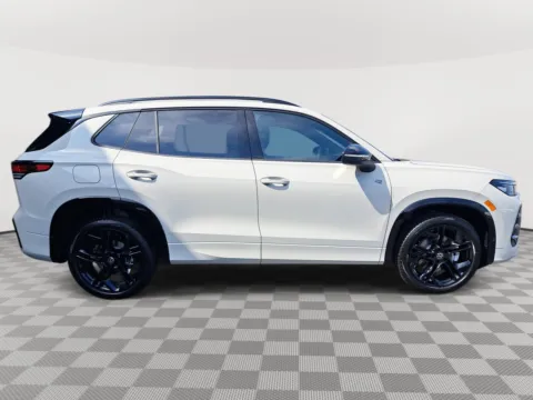 More photos of 2025 Volkswagen Tiguan SE R-Line Black at Auburn Volkswagen, WA