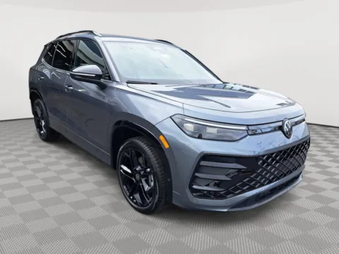 More photos of 2025 Volkswagen Tiguan SE R-Line Black at Auburn Volkswagen, WA