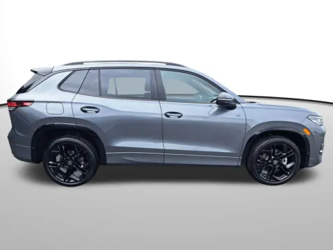 More photos of 2025 Volkswagen Tiguan 2.0T SE R-Line Black at Auburn Volkswagen, WA