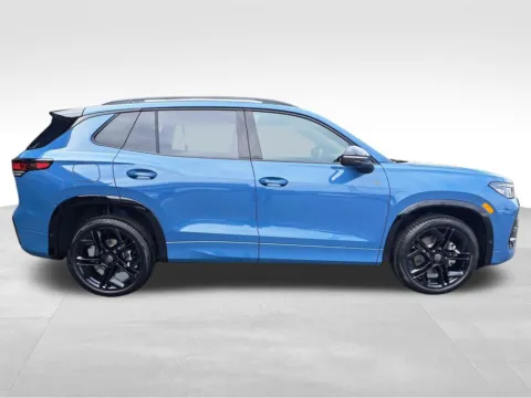 More photos of 2025 Volkswagen Tiguan 2.0T SE R-Line Black at Bud Clary Auburn Volkswagen, WA