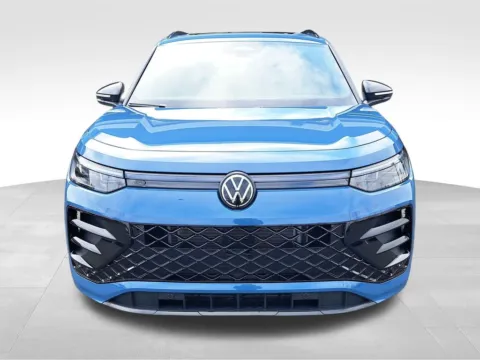 Photos of 2025 Volkswagen Tiguan 2.0T SE R-Line Black for sale in Auburn, WA at Bud Clary Auburn Volkswagen