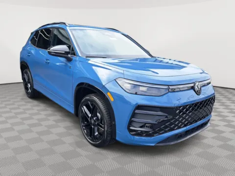 More photos of 2025 Volkswagen Tiguan SE R-Line Black at Auburn Volkswagen, WA