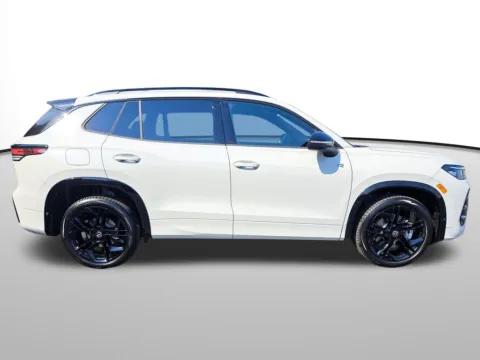 More photos of 2025 Volkswagen Tiguan 2.0T SE R-Line Black at Auburn Volkswagen, WA