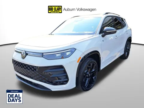 Beige 2025 Volkswagen Tiguan 2.0T SE R-Line Black for sale in Auburn, WA