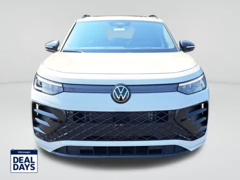 Photos of 2025 Volkswagen Tiguan 2.0T SE R-Line Black for sale in Auburn, WA at Auburn Volkswagen