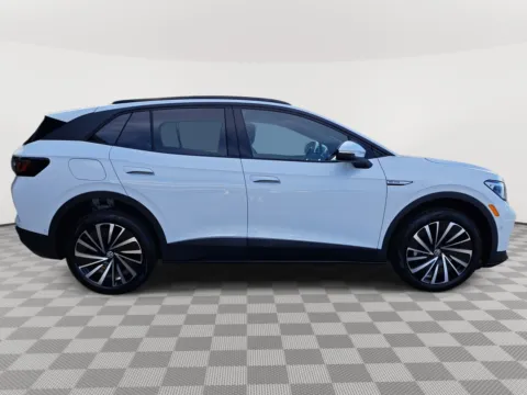 More photos of 2025 Volkswagen ID.4 Pro at Auburn Volkswagen, WA
