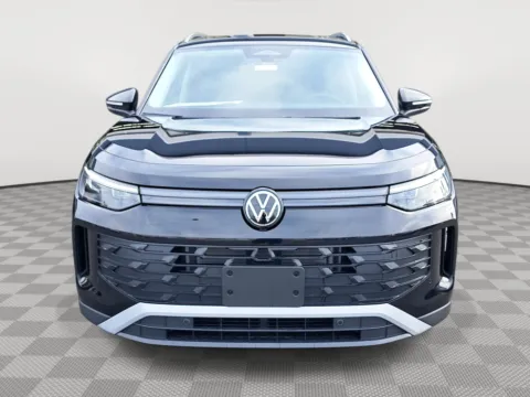 Another view of 2025 Volkswagen Tiguan SE for sale in Auburn, WA at Auburn Volkswagen