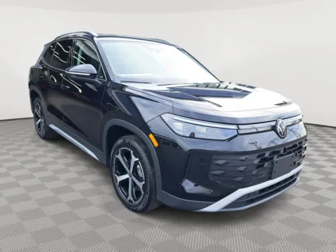 More photos of 2025 Volkswagen Tiguan SE at Auburn Volkswagen, WA