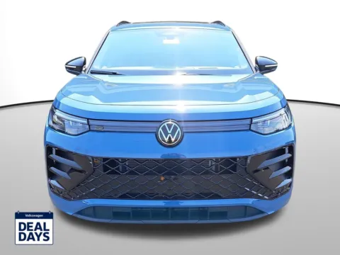 Photos of 2025 Volkswagen Tiguan 2.0T SE R-Line Black for sale in Auburn, WA at Auburn Volkswagen