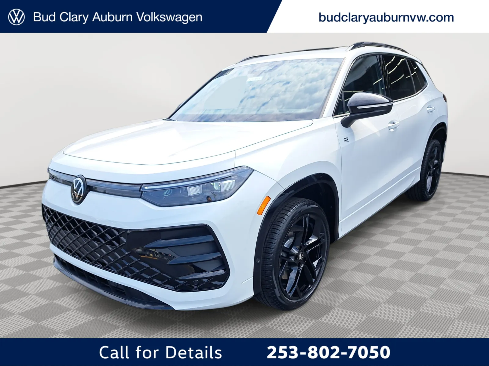 White 2025 Volkswagen Tiguan SE R-Line Black for sale in Auburn, WA