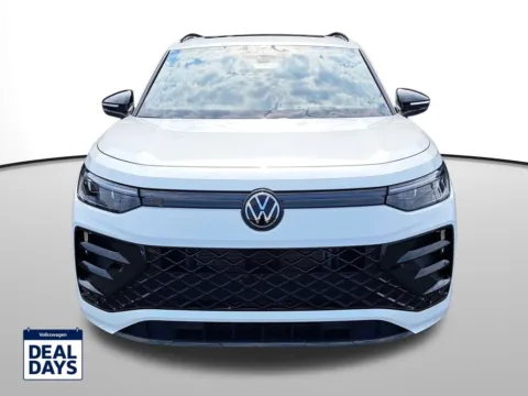 Photos of 2025 Volkswagen Tiguan 2.0T SE R-Line Black for sale in Auburn, WA at Auburn Volkswagen