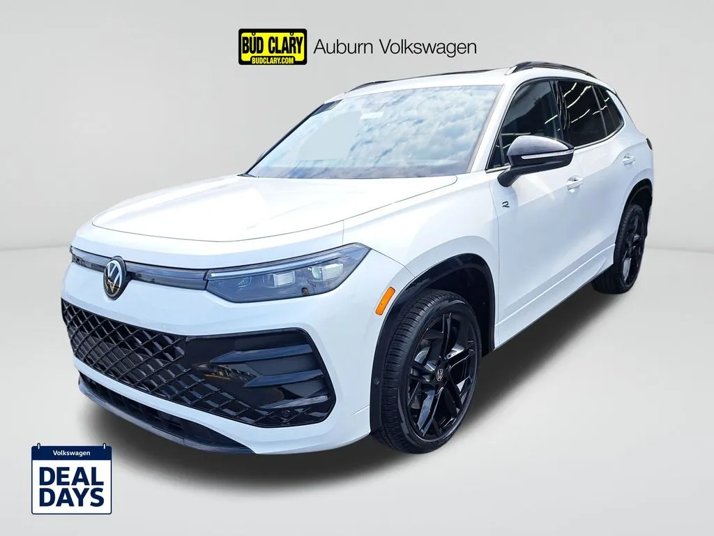 White 2025 Volkswagen Tiguan 2.0T SE R-Line Black for sale in Auburn, WA