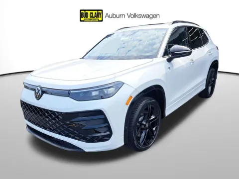 White 2025 Volkswagen Tiguan 2.0T SE R-Line Black for sale in Auburn, WA