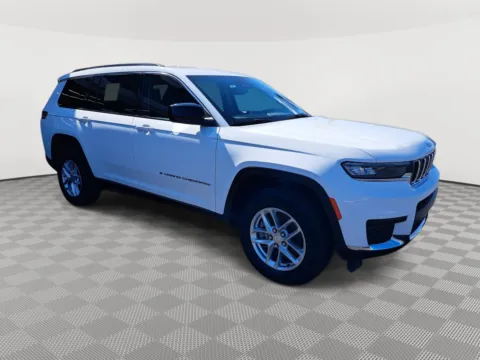 More photos of 2023 Jeep Grand Cherokee L Laredo at Auburn Volkswagen, WA