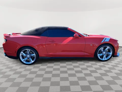 More photos of 2022 Chevrolet Camaro 2SS at Auburn Volkswagen, WA