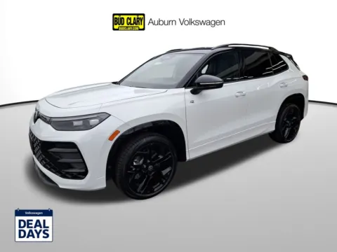 White 2025 Volkswagen Tiguan 2.0T SE R-Line Black for sale in Auburn, WA