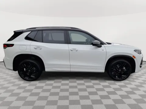 More photos of 2025 Volkswagen Tiguan SE R-Line Black at Auburn Volkswagen, WA