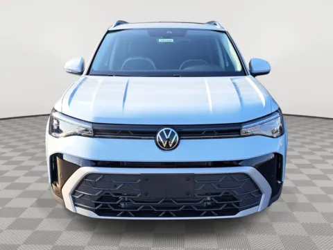 Another view of 2025 Volkswagen Taos SE for sale in Auburn, WA at Auburn Volkswagen