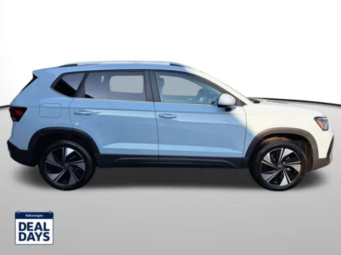 More photos of 2025 Volkswagen Taos 1.5T SE at Auburn Volkswagen, WA