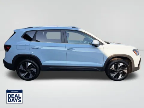 More photos of 2025 Volkswagen Taos 1.5T SE at Auburn Volkswagen, WA