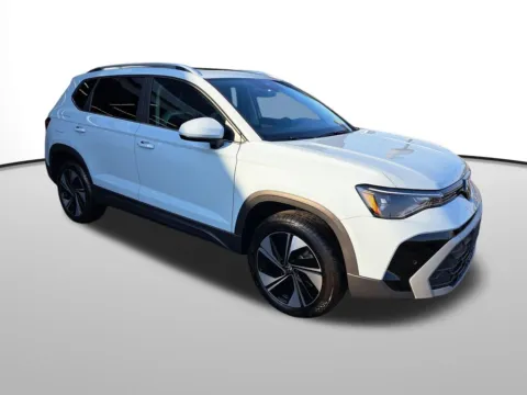 Another view of 2025 Volkswagen Taos 1.5T SE for sale in Auburn, WA at Auburn Volkswagen