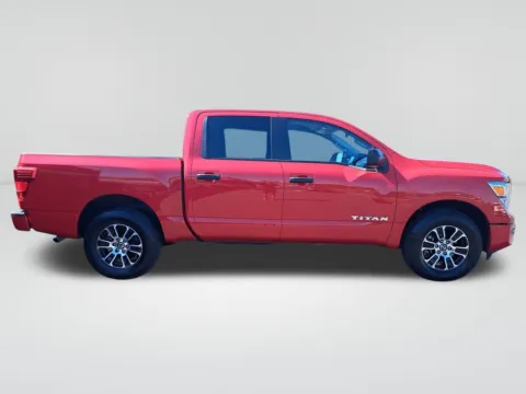 More photos of 2022 Nissan Titan SV at Auburn Volkswagen, WA