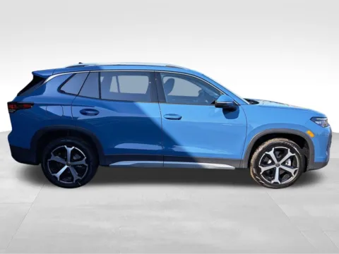 More photos of 2025 Volkswagen Tiguan 2.0T SE at Bud Clary Auburn Volkswagen, WA