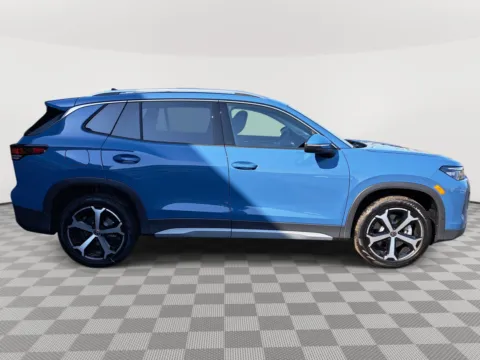 More photos of 2025 Volkswagen Tiguan SE at Auburn Volkswagen, WA