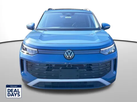 Photos of 2025 Volkswagen Tiguan 2.0T SE for sale in Auburn, WA at Auburn Volkswagen