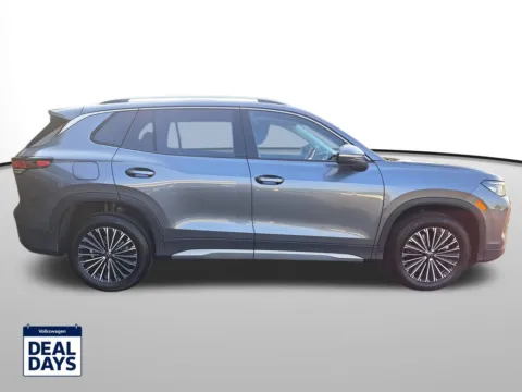 More photos of 2025 Volkswagen Tiguan 2.0T S at Auburn Volkswagen, WA