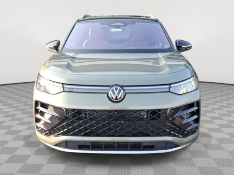 Another view of 2025 Volkswagen Tiguan SEL R-Line for sale in Auburn, WA at Auburn Volkswagen