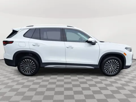 More photos of 2025 Volkswagen Tiguan S at Auburn Volkswagen, WA