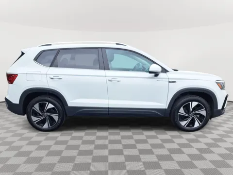 More photos of 2024 Volkswagen Taos SE at Auburn Volkswagen, WA