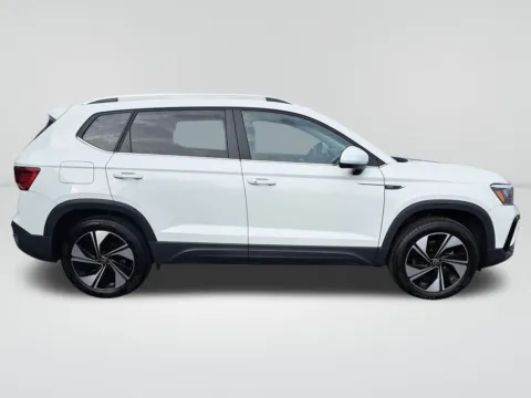 More photos of 2024 Volkswagen Taos 1.5T SE at Auburn Volkswagen, WA