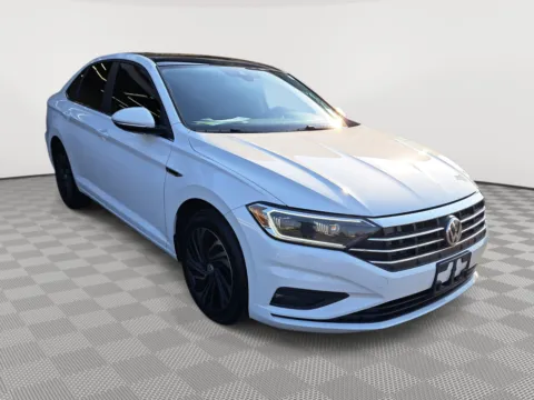 More photos of 2019 Volkswagen Jetta SEL Premium at Auburn Volkswagen, WA
