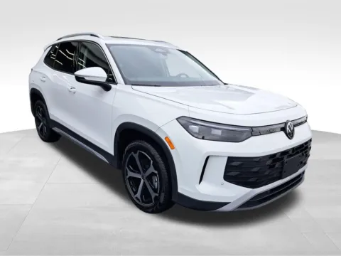 Another view of 2025 Volkswagen Tiguan 2.0T SE for sale in Auburn, WA at Bud Clary Auburn Volkswagen