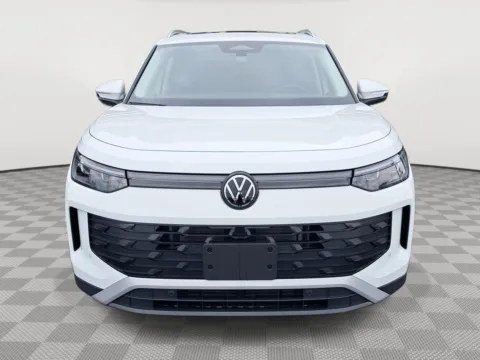 Another view of 2025 Volkswagen Tiguan SE for sale in Auburn, WA at Auburn Volkswagen