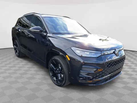 More photos of 2025 Volkswagen Tiguan SE R-Line Black at Auburn Volkswagen, WA